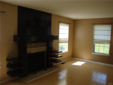 941 Ramblewood Ln, Freemansburg, PA 18017 - photo 6