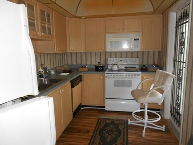 1950 NE Indian River Dr unit 304, Jensen Beach, FL 34957 - photo 2