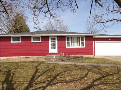 760 Castlebar Dr, North Tonawanda, NY 14120 - photo 2