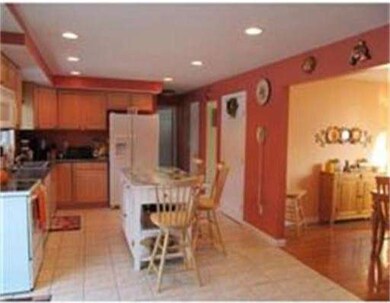 66 Lyons Rd, Dudley, MA 01571 - photo 3