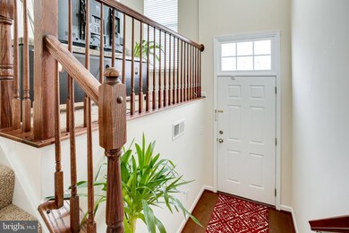 9062 Isabel Ln, Manassas Park, VA 20111 - photo 3