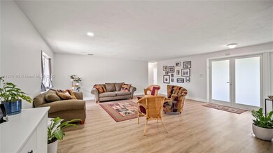 Living Rm with Waterproof Vinyl Planking