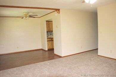 Living/Dining area
