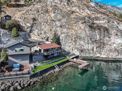 10370 S Lakeshore Rd, Chelan, WA 98816 - photo 4