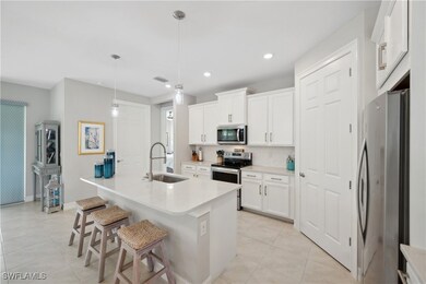 Walk-in pantry, island seating, Quartz countertop,