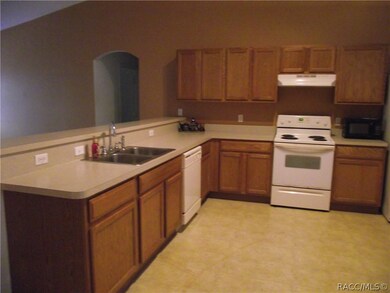 8374 N Pitcairn Way, Citrus Springs, FL 34434 - photo 5