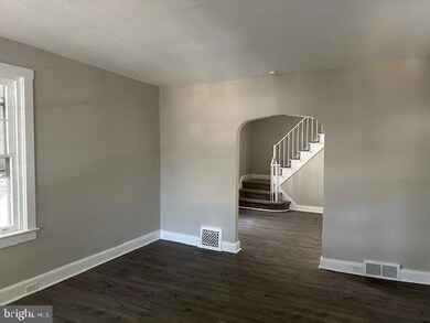 1239 Linden St, Reading, PA 19604 - photo 2