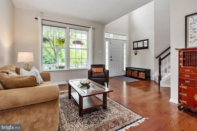 6524 Hazel Thicket Dr, Columbia, MD 21044 - photo 4