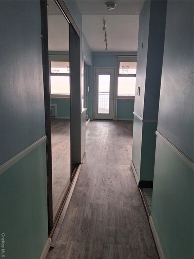 250 Shore Rd unit 2D, Long Beach, NY 11561 - photo 4