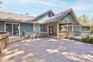 0R1A0836_37_38_39_40