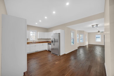 301 W Main St, La Crosse, IN 46348 - photo 6