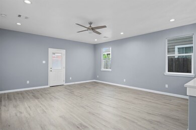 7817 Sealey St, Houston, TX 77088 - photo 5