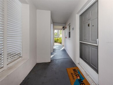 437 Cerromar Ln unit 312, Venice, FL 34293 - photo 3