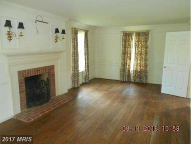 2 Jonathans Ct, Cockeysville, MD 21030 - photo 4