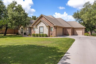 1814 Bentwater Pkwy, Granbury, TX 76049 - photo 2