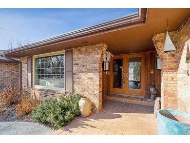 5154 Lower Beaver Rd, Des Moines, IA 50310 - photo 2