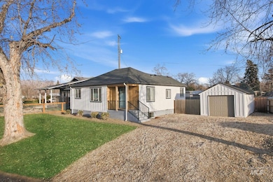 513 S Victoria Dr, Boise, ID 83705 - photo 5