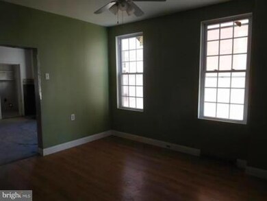 737 W Washington St, Hagerstown, MD 21740 - photo 5