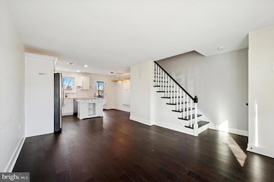 217 Overlook Rd, Philadelphia, PA 19128 - photo 2