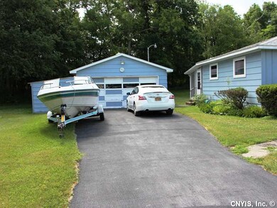 Garage.