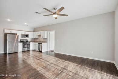 2239 Charlestown Rd unit 205, New Albany, IN 47150 - photo 3