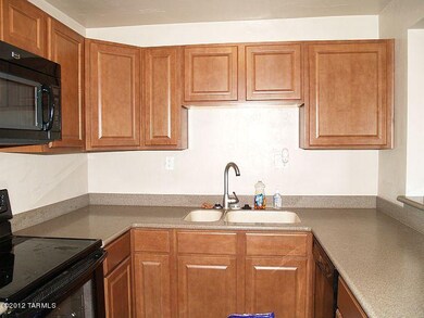 2033_kitchen3_lrg