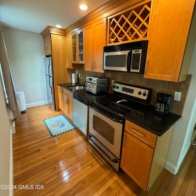 9 Weaver St unit 1, Greenwich, CT 06831 - photo 6