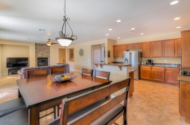 007-Kitchen