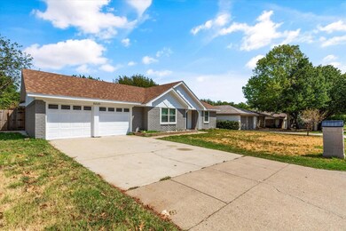 8225 Pearl St, North Richland Hills, TX 76180 - photo 3