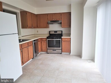 7381 Saint Thomas Loop, Manassas, VA 20109 - photo 5