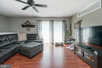 708 Sedgewick Ct unit 708, Sewell, NJ 08080 - photo 4