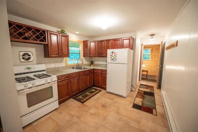 21 Big Bend Loop, Wilmington, VT 05363 - photo 2