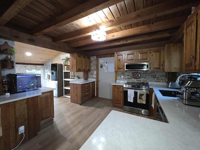 145 Perrin Rd, Woodstock, CT 06281 - photo 2