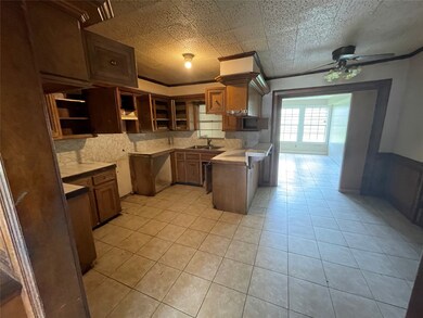 312 King St, Houston, TX 77022 - photo 6