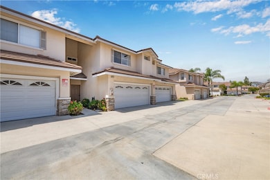 9031 Primavera Ln, Cypress, CA 90630 - photo 3