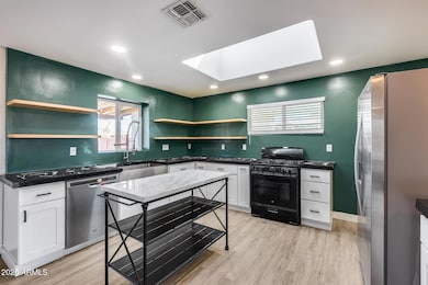 2232 W San Miguel Ave, Phoenix, AZ 85015 - photo 7