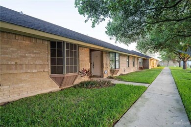 315 Regency Ln unit 6, Weslaco, TX 78596 - photo 2