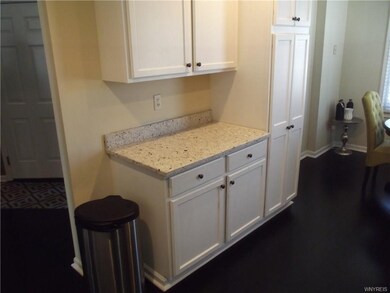 Prep area. Check out the bamboo hardwood flooring.