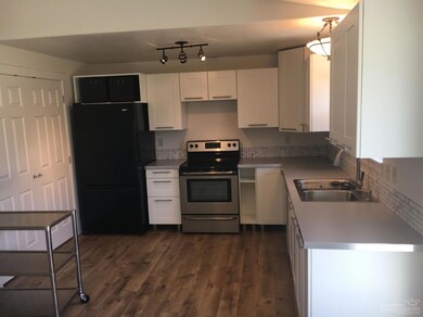 3228 SW Quartz Place, Redmond, OR 97756 - photo 4