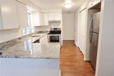 46 Hewett St unit 1, Warwick, RI 02889 - photo 3