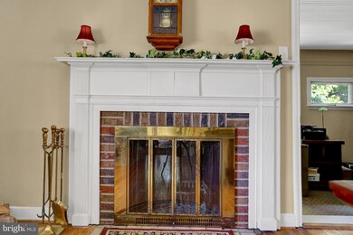 611 Clair St, Reading, PA 19607 - photo 6