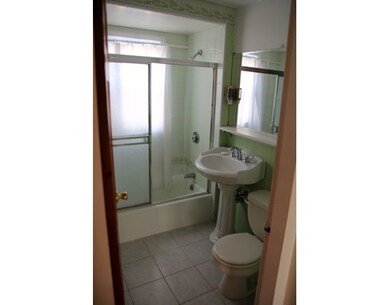 25 Bent Terrace unit 1, Quincy, MA 02169 - photo 3