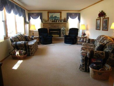 900 Sunset Ave, Waupun, WI 53963 - photo 3