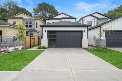 7412 Cora St, Houston, TX 77088 - photo 4