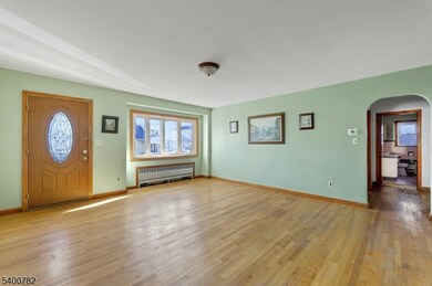 835 Chestnut St, Kearny, NJ 07032 - photo 4