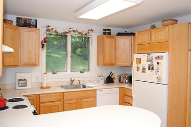 15 Oxbow Rd, Great Barrington, MA 01230 - photo 7