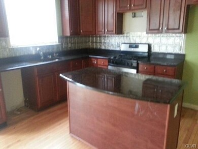 7417 Iron Dr, Macungie, PA 18062 - photo 6