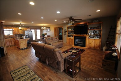 27769 310th Ave, Shady Point, OK 74956 - photo 6