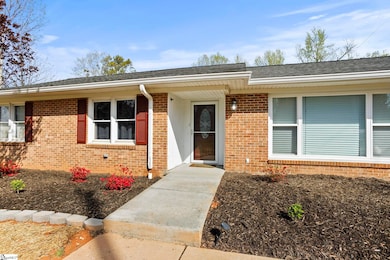 2442 Fews Bridge Rd, Greer, SC 29651 - photo 5