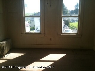 18 S Hanover St, Nanticoke, PA 18634 - photo 6